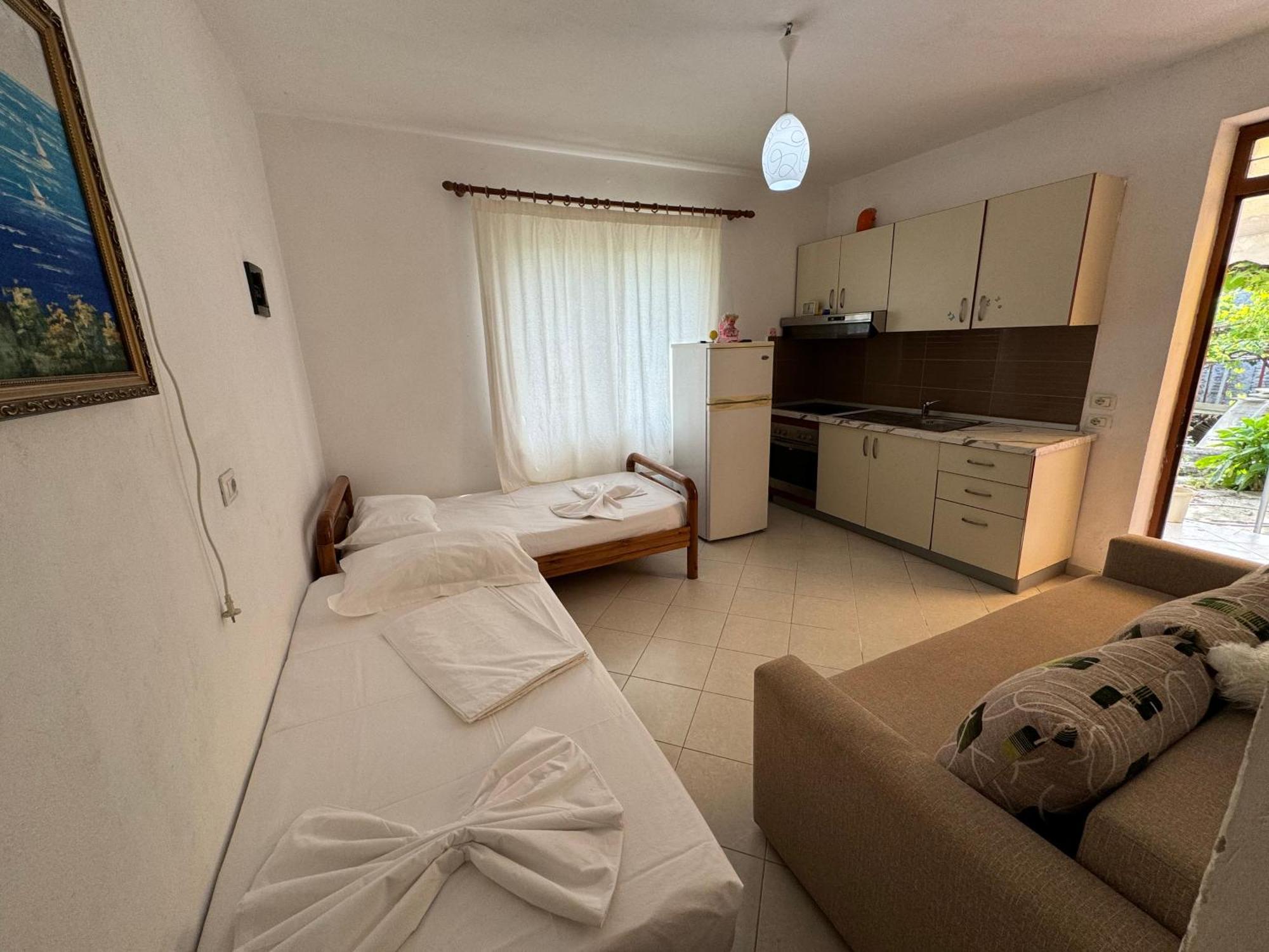 Uzeiri's Holiday home
